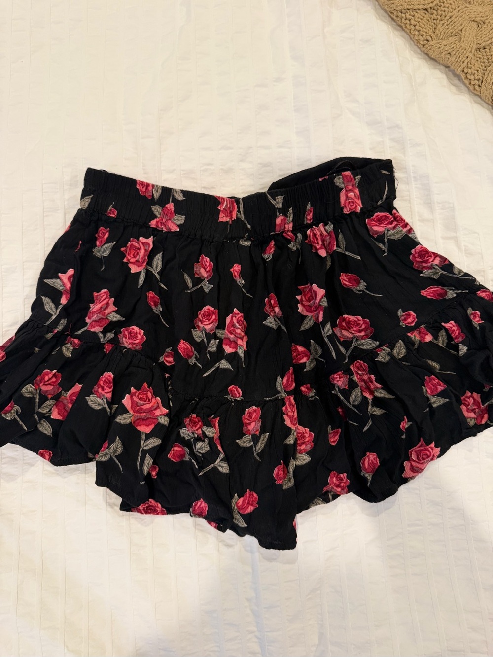 Black floral skort size Small - Picture 4 of 4